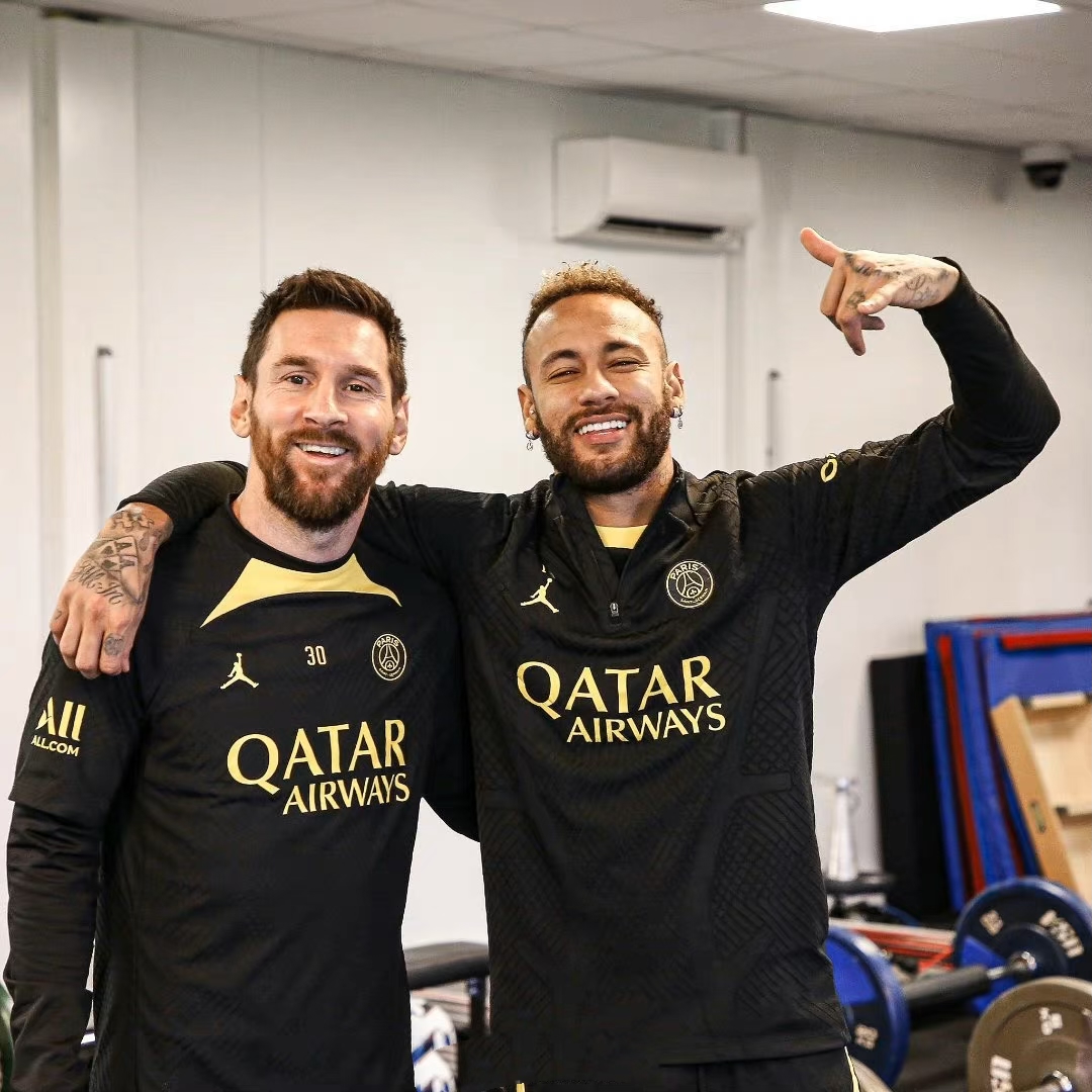 包含集结日毕尔巴鄂竞技调整名单以备法国杯，篮板制胜环节打磨，压力陡增，轮换策略成焦点的词条爱游戏