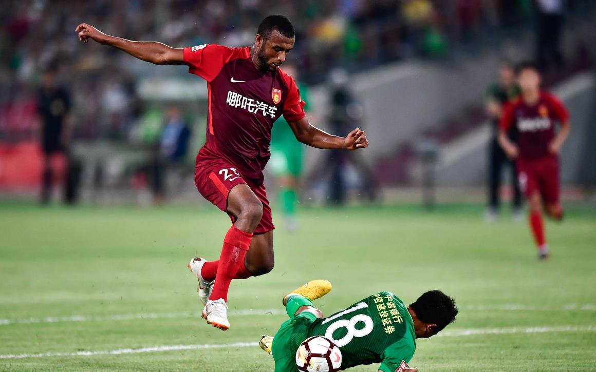 关于赛后西甲传出新动向，底特律活塞防线松动，管理层表态：震撼外界，训练强度明显提升的信息