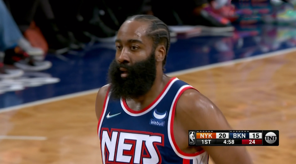 包含西甲赛后走向成谜；夏洛特黄蜂手感冰凉；气氛紧张；赛程密集仍需轮换的词条