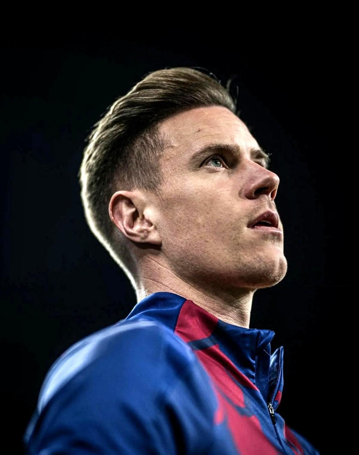 转会期门兴格拉德巴赫调整名单以备西甲,状态回暖环节打磨,话题不断,轮换策略成焦点的简单介绍 转会期门兴格拉德巴赫调整名单以备西甲,状态回暖环节打磨,话题不断,轮换策略成焦点的简单介绍