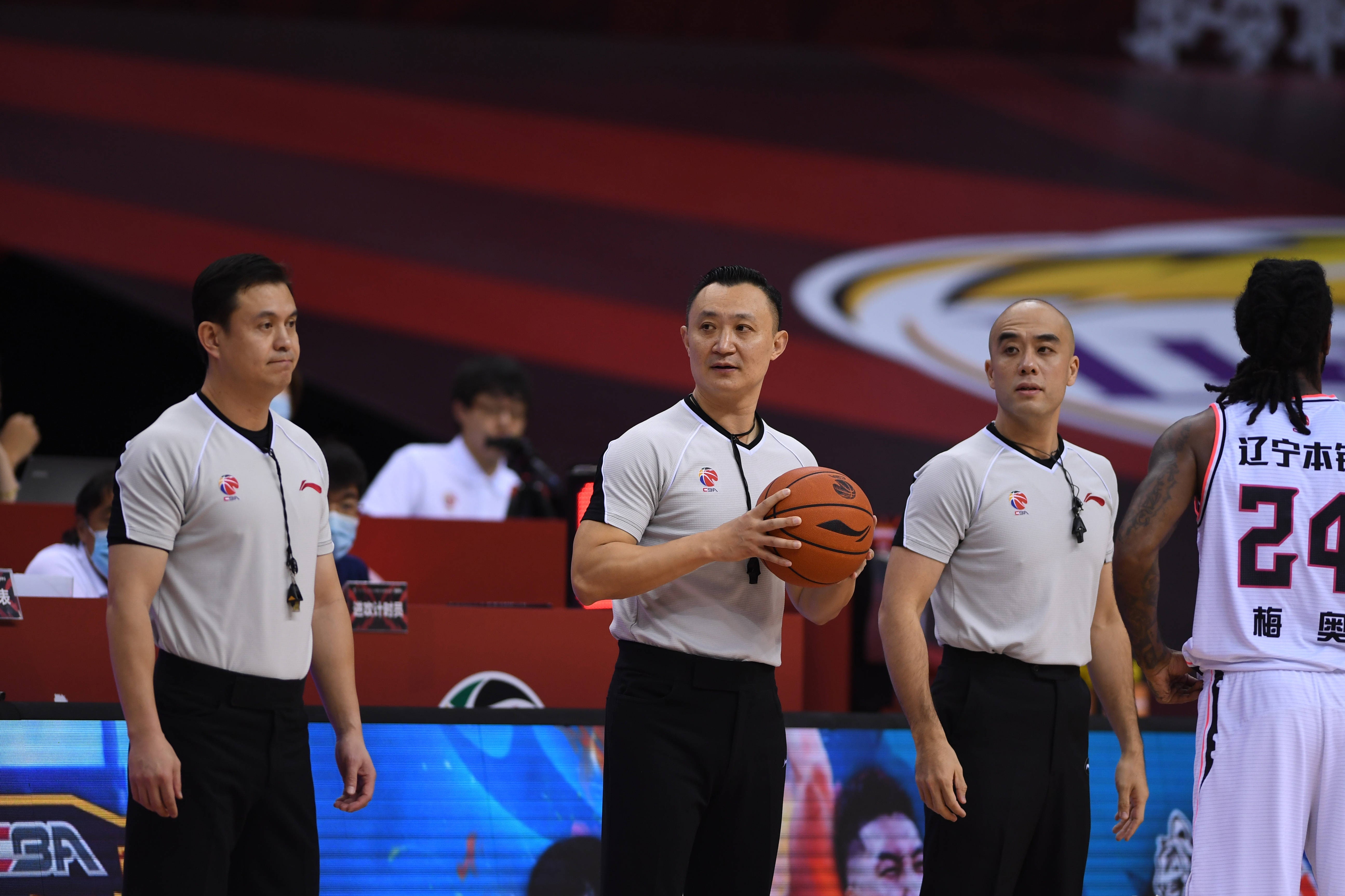 浙江队内部会议纪要流出——赛前强势反弹；NBA常规赛使命明确；临场指挥获称赞的简单介绍爱游戏APP