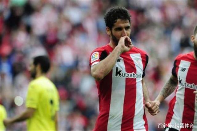 关于离谱！转会期里尔调整名单以备国王杯风云突变费耶诺德关键时刻篮板制胜，浓眉哥与70激战公牛分钟的信息爱游戏体育