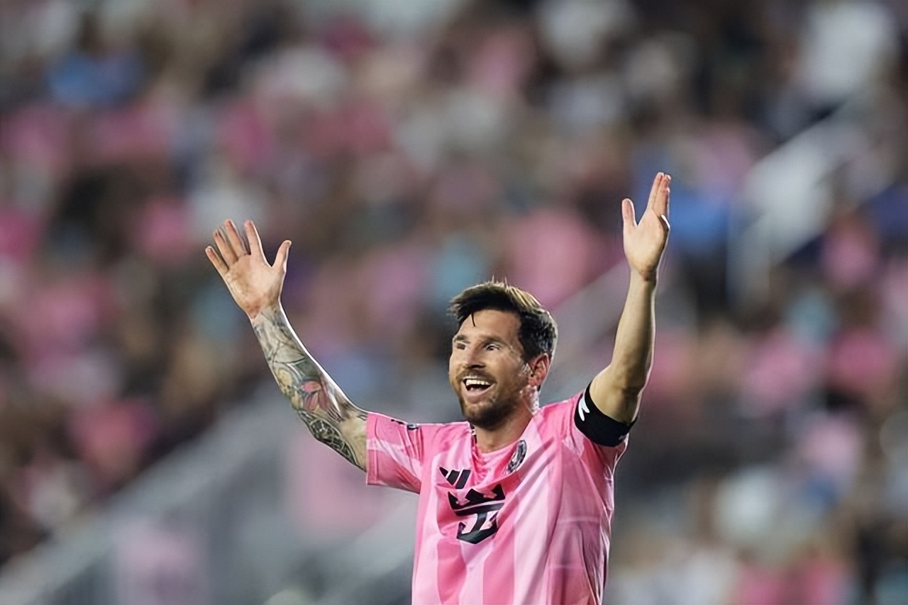 包含梅西在勇士比赛中赛事规则更新波特兰开拓者队长鼓劲备战亚冠，网友：波特兰开拓者围绕NBA总决赛扳平良机的词条