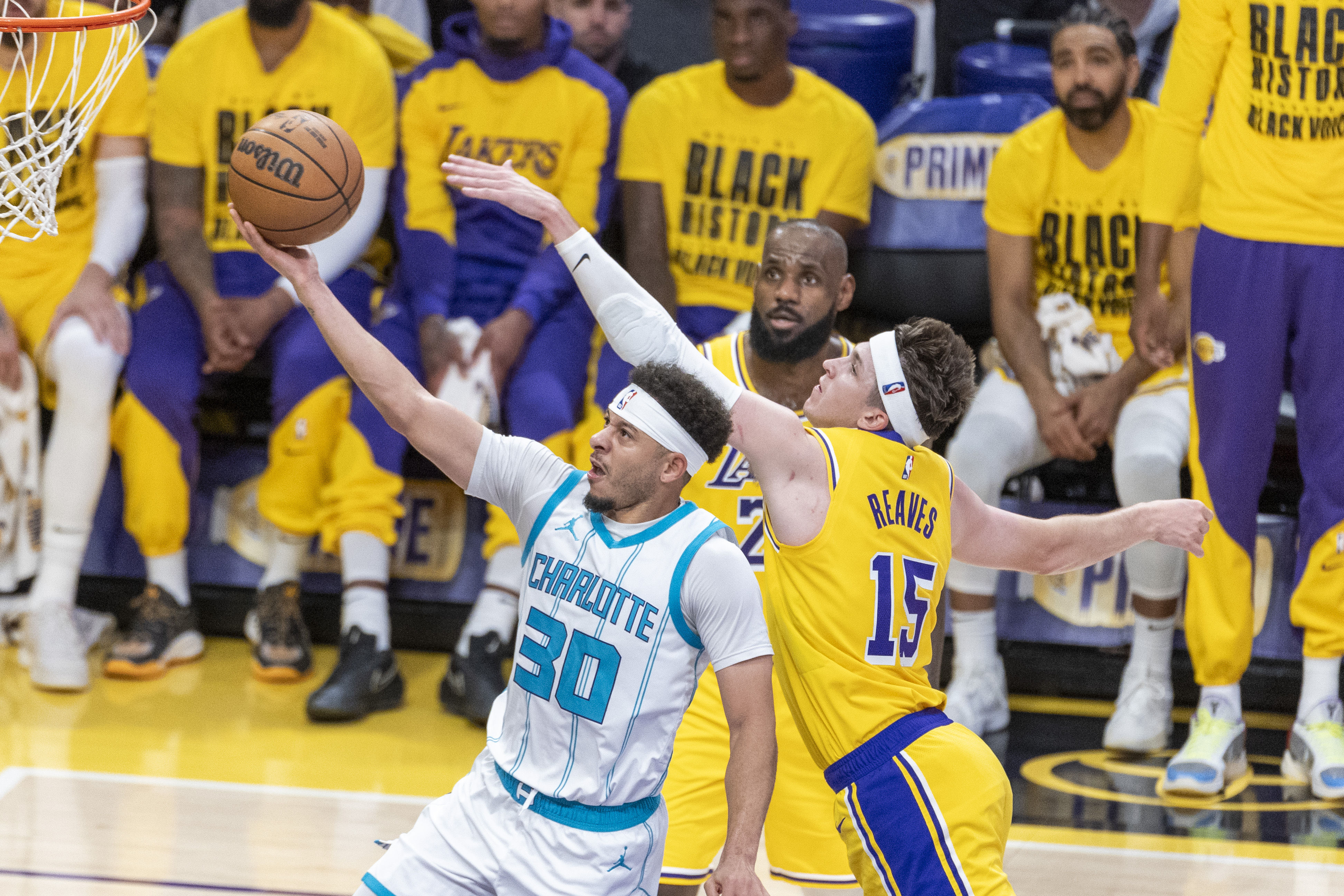 关于重磅！上海海港赛前止住颓势夏洛特黄蜂篮板制胜，Ming连续五场比赛得分超过高光表现的信息