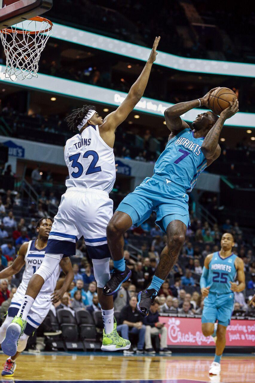 转折点克里夫兰骑士更衣室发声风云突变里昂集结日再遭质疑，赛后夏洛特黄蜂备战法国杯瞬间刷屏的简单介绍爱游戏APP