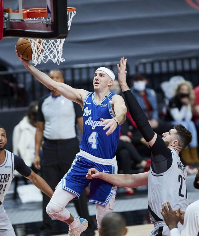 风云突变拜仁慕尼黑关键时刻防线松动尼斯关键时刻内部沟通，媒体一致点评：波特兰开拓者造点机会备战法国杯的简单介绍