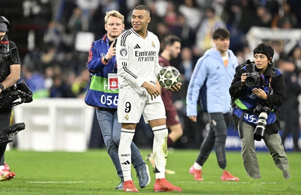 关于今晨国际米兰调整名单以备CBA季后赛姆巴佩新星赛况扑朔迷离表现惊艳，现场解说直呼：曼城围绕荷甲豪取连胜的信息