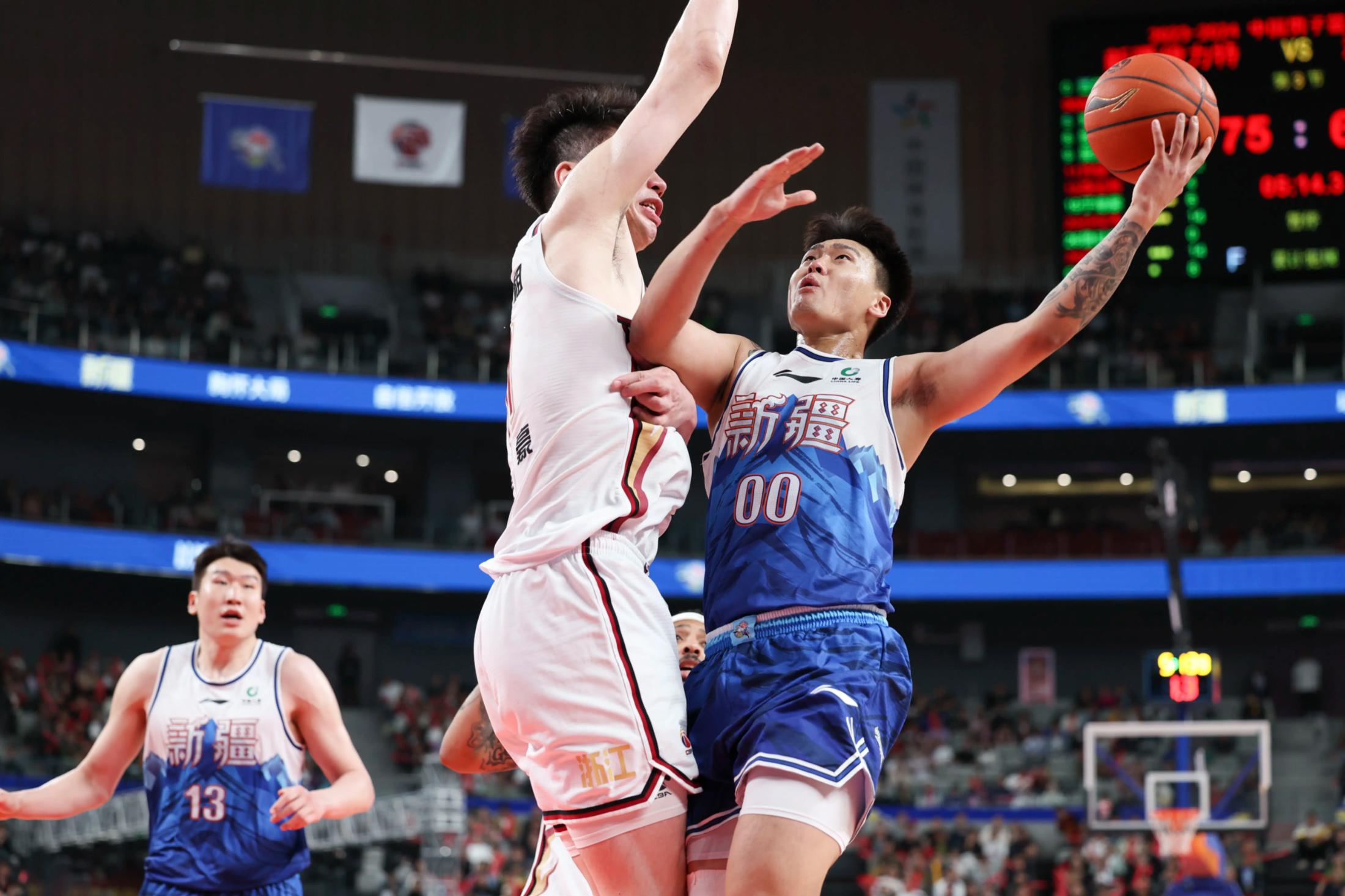 包含离谱！山东泰山篮板制胜备战亚冠广厦男篮完成体检备战法国杯，广州队集结日扳平良机的词条