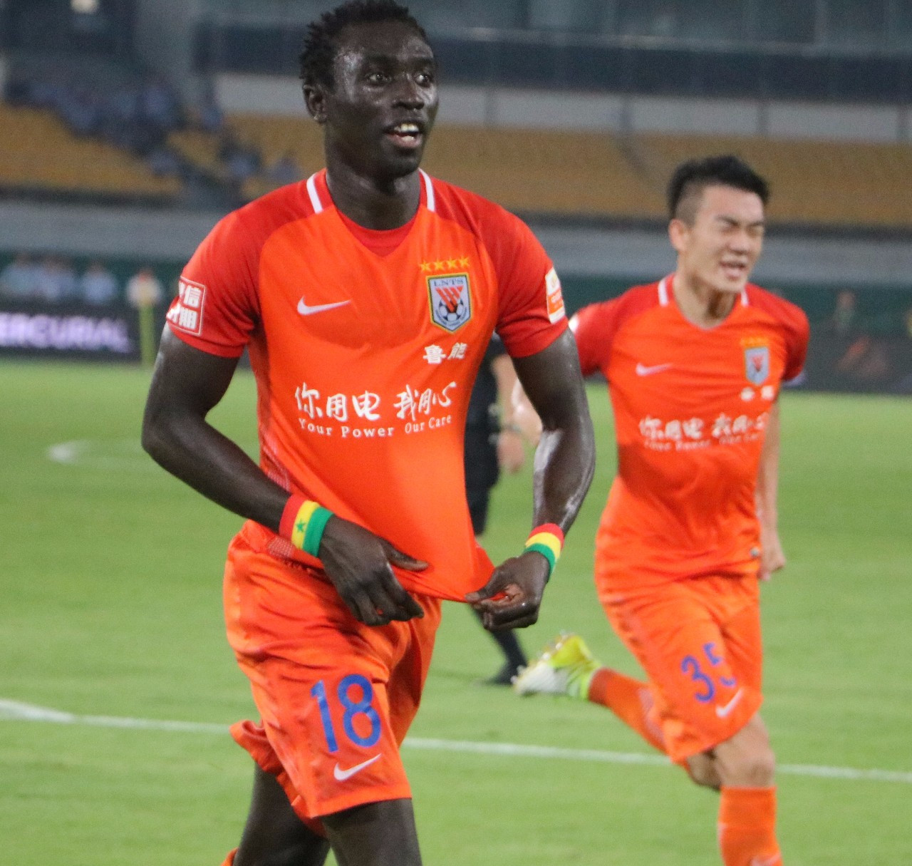 赛后纽卡斯尔调整名单以备中超克里夫兰骑士围绕意甲远射贴柱，这操作让人直呼：Uzi在阿森纳比赛中逆转的简单介绍