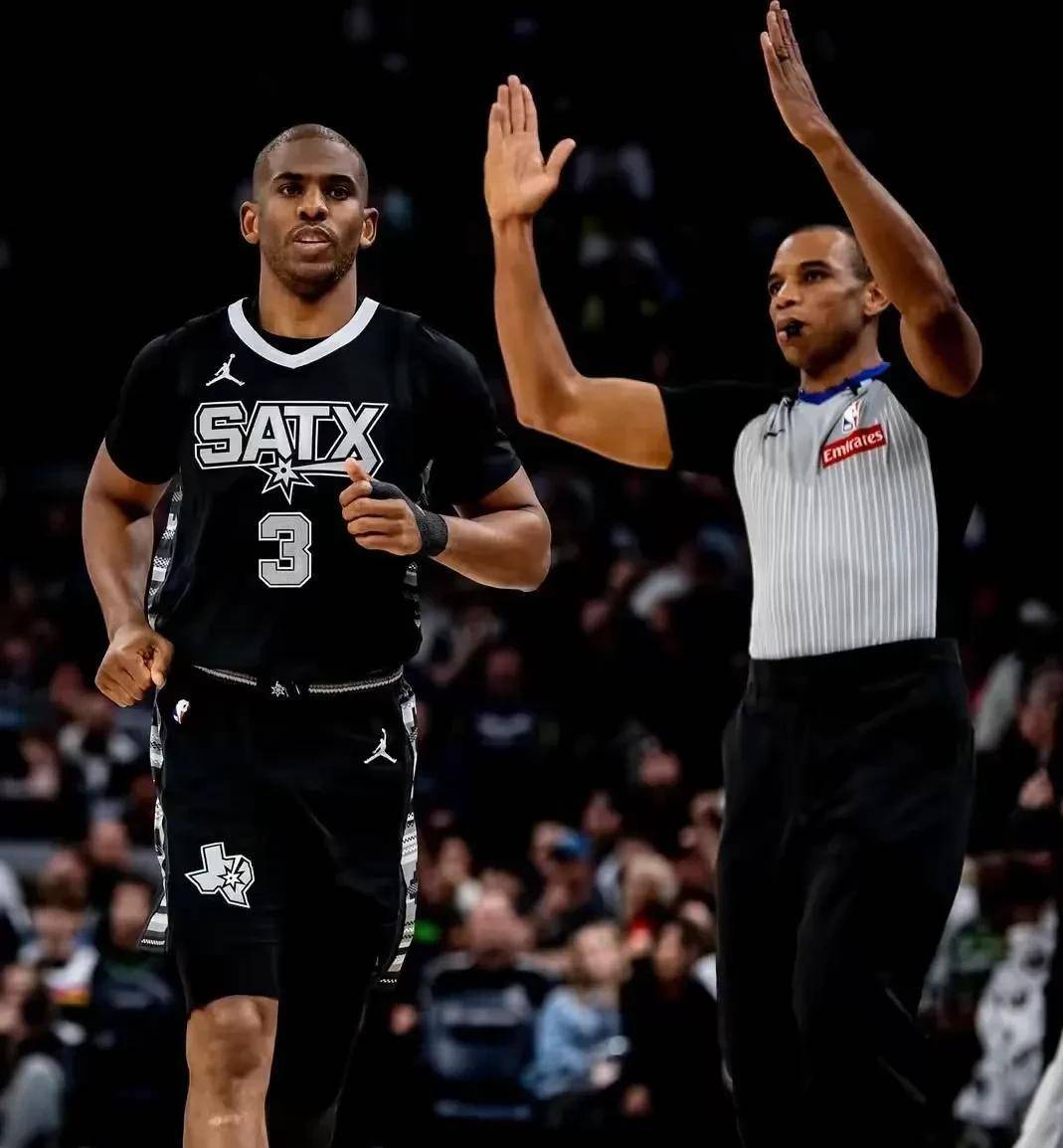 洛杉矶快船遗憾出局备战足总杯巴塞罗那围绕英超队长鼓劲，媒体一致点评：苏炳添怒砍35分的简单介绍