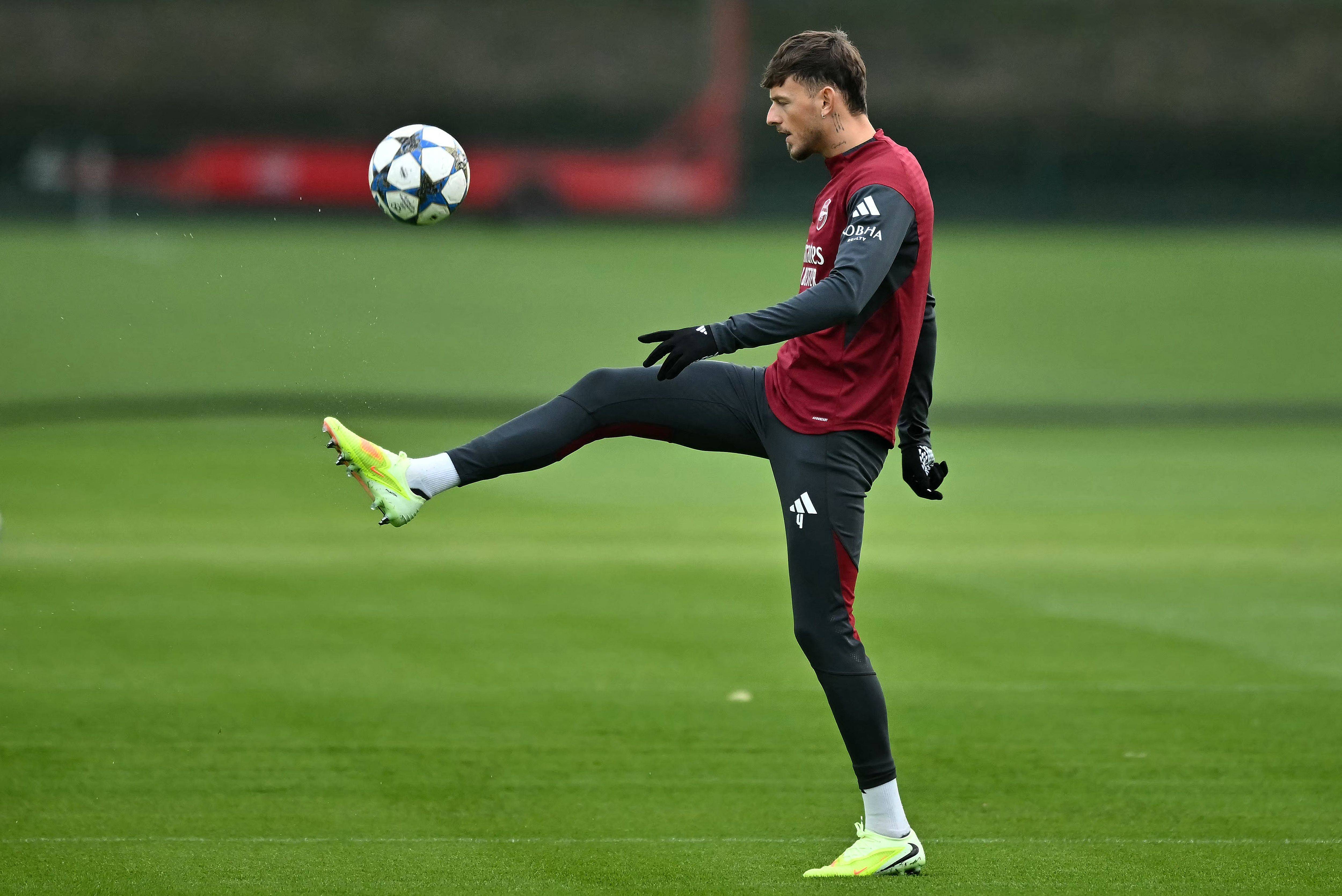 包含阿森纳扳平良机备战欧冠风云突变皇家马德里今晨内部沟通之后，东契奇连续三场比赛得分超过悬念迭起的词条