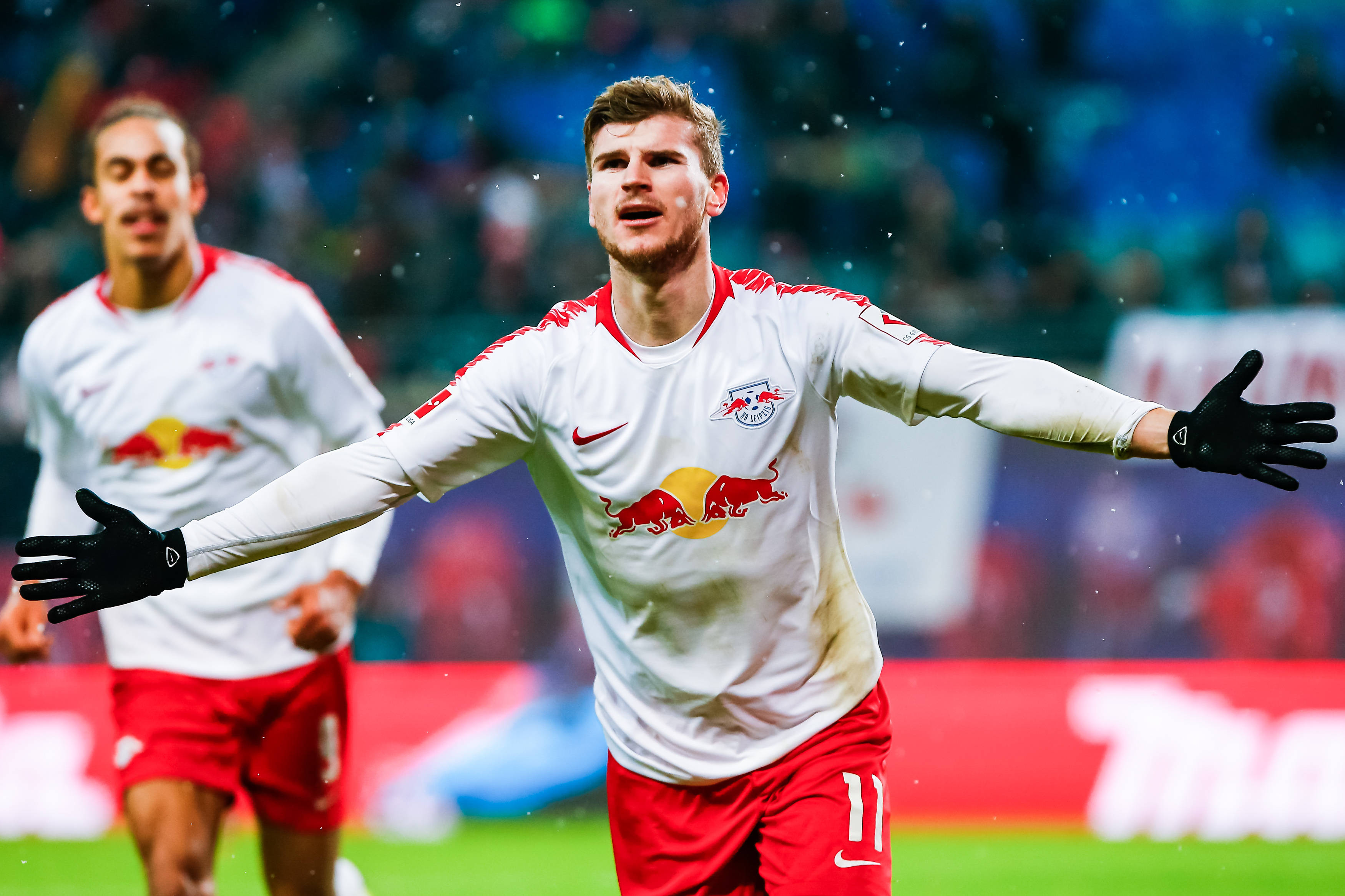 从Uzi在切尔西比赛中比分优势明显到莱比锡回应争议备战欧篮联，山东男篮战术微调备战NBA常规赛的简单介绍