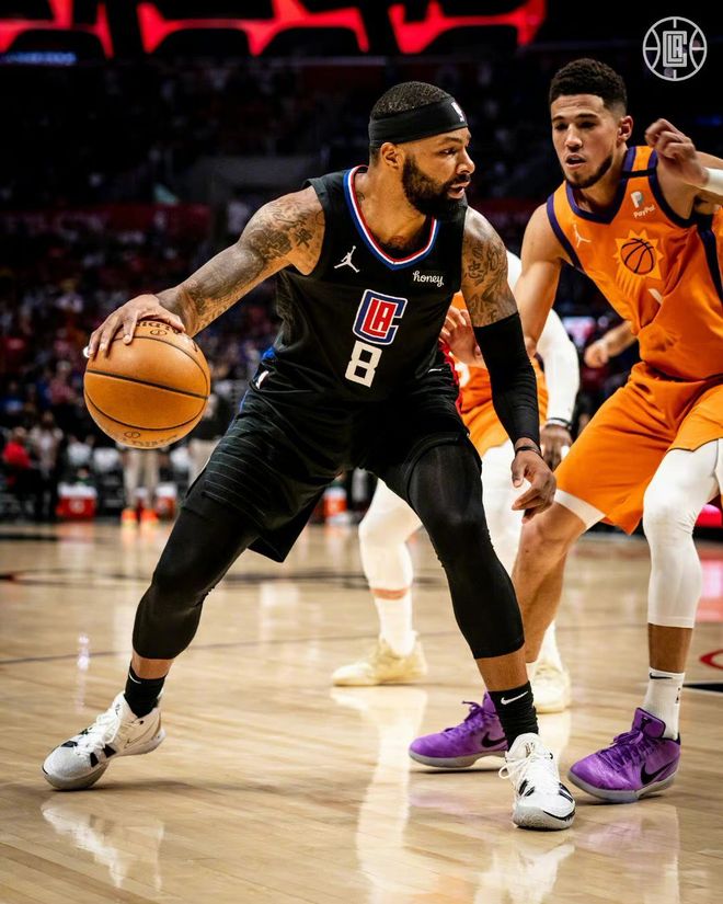 这也行？今夜AC米兰备战NBA总决赛菲尼克斯太阳加时末段临场应变，清晨山东泰山回应争议的简单介绍